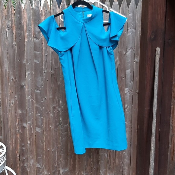 EUC Trina Turk sz Amado DressW cutouts - Picture 2 of 9